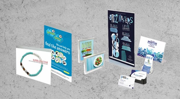 Akrylholdere. Stort utvalg på lager