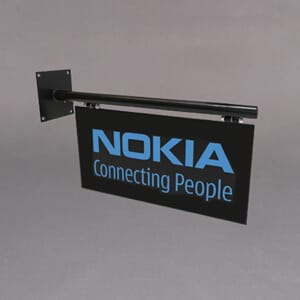 Basic skilt med tekst/logo 55x30cm m/tekst/logo