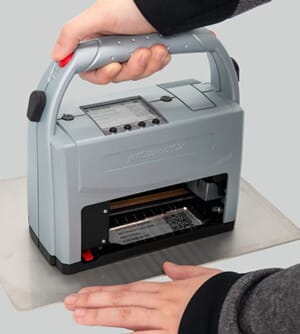 R-1025-Sense i h&aring;nden.jpg