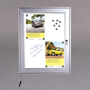 Infoskap med led lys og lås